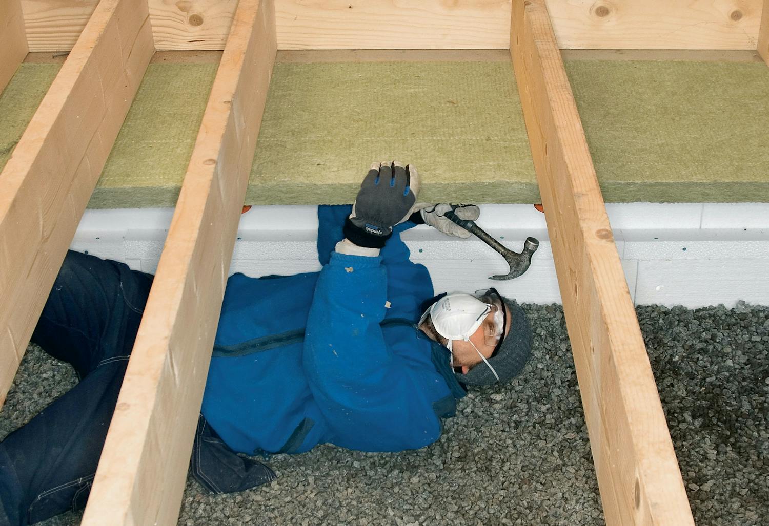 Isolera krypgrund själv Isolera av golv över krypgrund